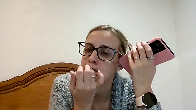 Madame Callie online show from November 19, 3:56 pm