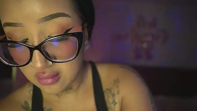 ayshel   online show from January 19, 5:14 am