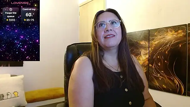 amalia brunette online show from February 10, 1:41 am