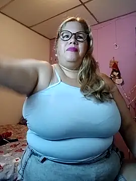 EllisW8 online show from December 13, 8:59 pm