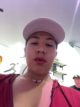 kim monti online show from October 15, 9:06 pm