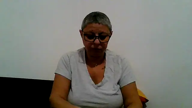 roseblak42 online show from November 24, 2:52 pm