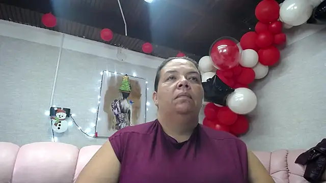 Penelope Nipples  online show from December 17, 12:20 pm