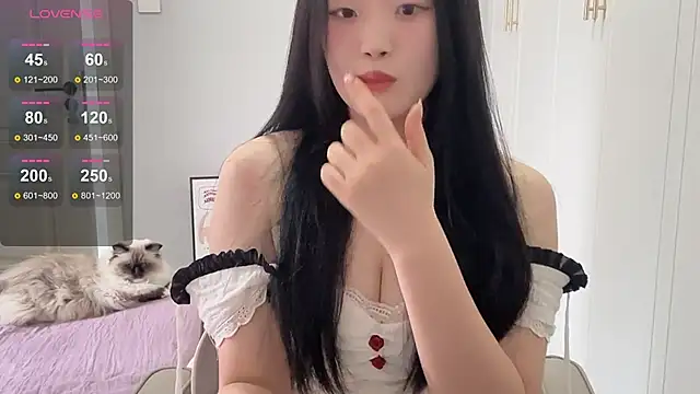 Snapshot of rose-u chatting on October 21, 2:48 am rose-u online show from October 21, 2:48 am