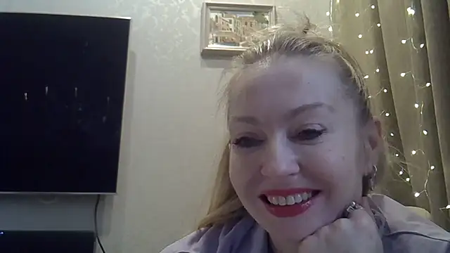 ZarinaSwift online show from February 15, 7:51 am