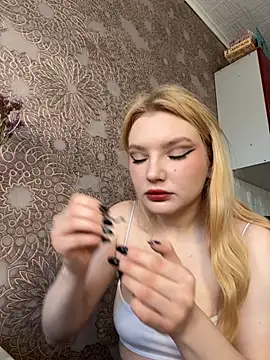 AmmyHot online show from November 18, 4:02 am