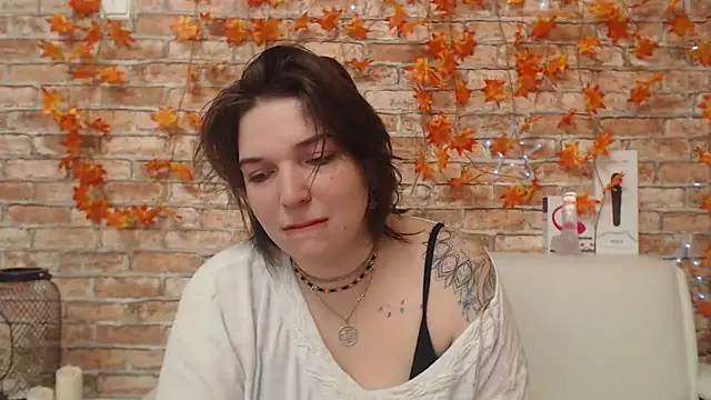 Amelia Kiss  online show from November 7, 1:11 am