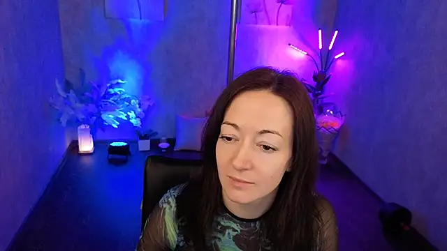 kimberlyray777 online show from February 13, 6:15 am