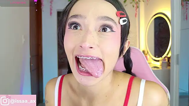 issagarcia online show from February 23, 10:20 pm