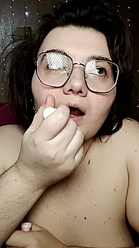 DenisHailey online show from February 3, 8:45 pm