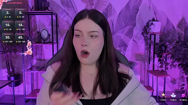 CoralineKeyns online show from October 9, 5:33 am