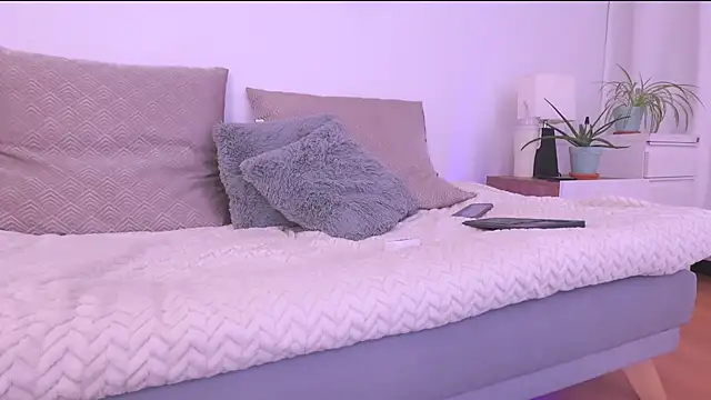 Anah s online show from October 23, 11:44 pm