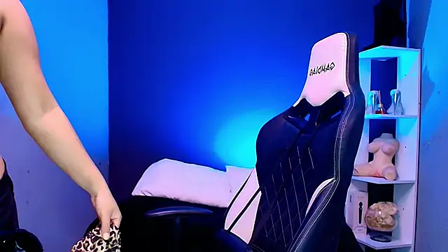 JadaRoberts online show from September 22, 12:14 pm