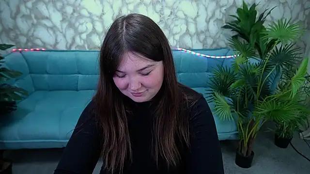 RosieMoons online show from October 20, 7:17 pm