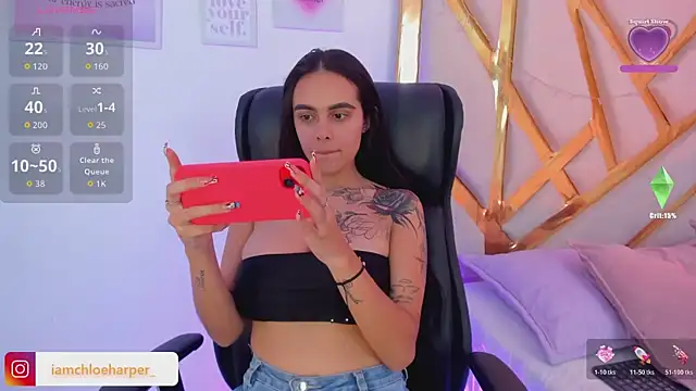 ChloeHarper  online show from October 29, 7:05 pm