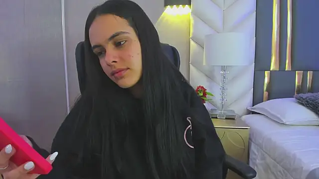 ChloeHarper  online show from February 21, 12:06 pm