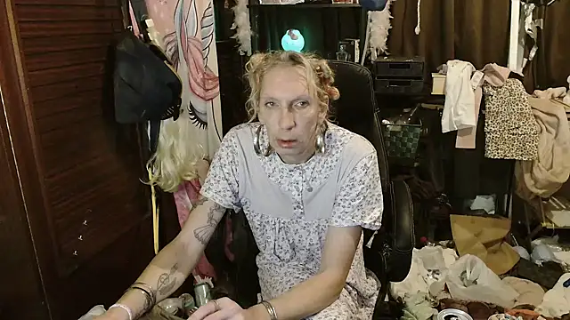 Ombeline1 online show from November 29, 4:55 pm