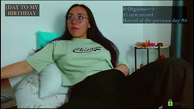 Hot Candy  online show from November 24, 2:02 am