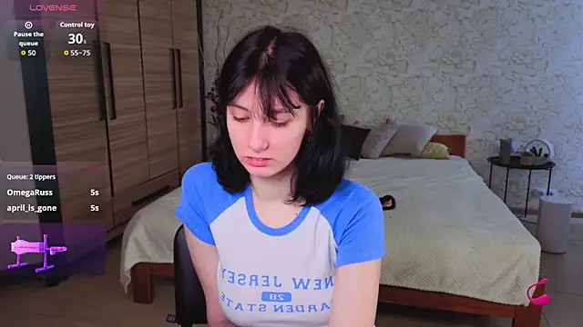 JulisSweet online show from October 24, 7:37 am