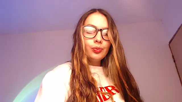 lalawhitte online show from October 3, 8:36 pm