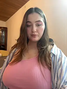 Kamilla Loop online show from October 27, 9:09 pm