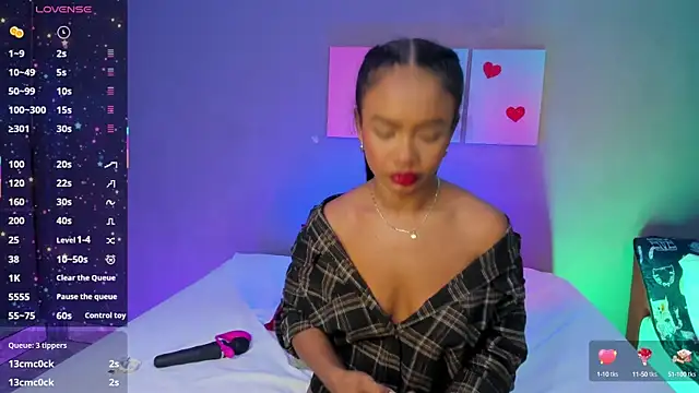 EmmaSmith06 online show from September 9, 5:24 pm