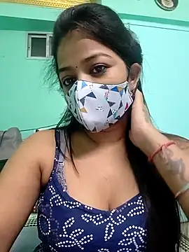 Monalisa Singh online show from November 3, 8:02 pm