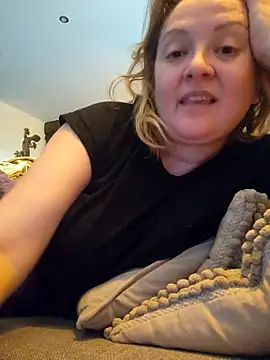 lady charlyne online show from November 19, 9:42 am