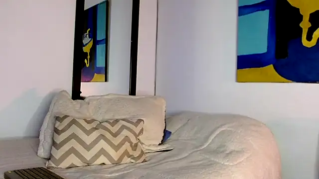 Snapshot of alana_valdiri chatting on September 8, 10:09 pm alana valdiri online show from September 8, 10:09 pm