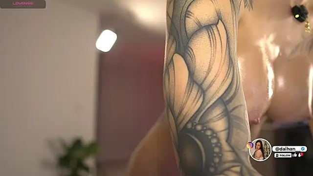 Daihanwatson  online show from February 18, 4:22 am