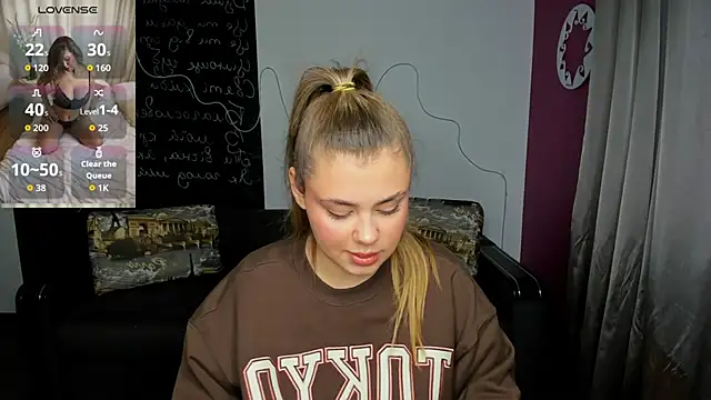 IsabellaBler online show from December 4, 12:51 pm