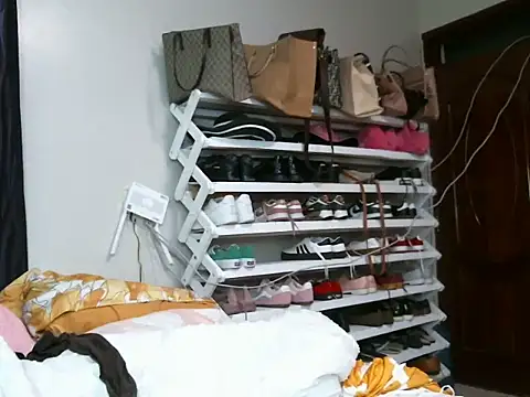 Brizzy dee online show from September 13, 8:06 pm