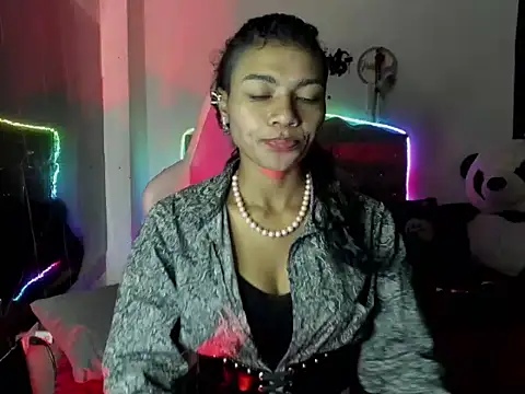 Lilithsabeth online show from February 3, 8:12 pm