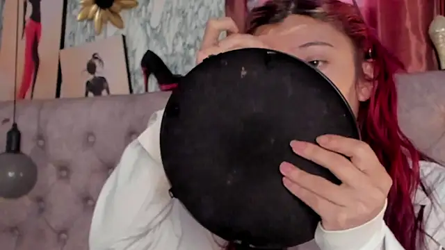  Scarlett 01 online show from November 8, 2:00 pm