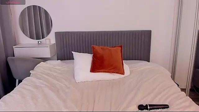 CassieRayss online show from November 15, 1:23 pm