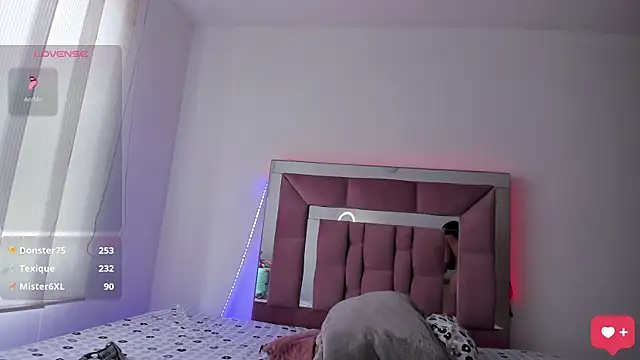 karol2820 online show from September 27, 7:21 pm