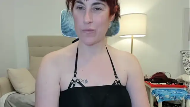 emmita69  online show from February 28, 9:47 pm