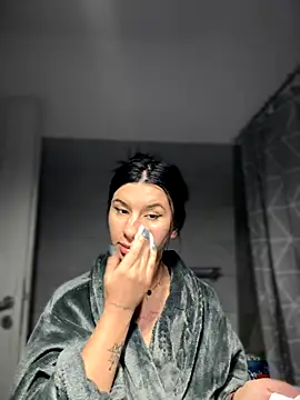 Wet Aarya  online show from October 2, 7:08 pm