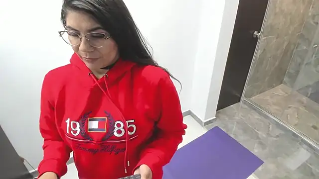 Luna Dumont online show from October 18, 11:24 am