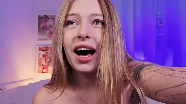 Veronica Blush online show from November 28, 11:57 am