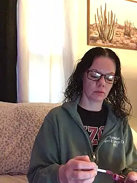 SidneyRaee online show from September 8, 3:44 pm