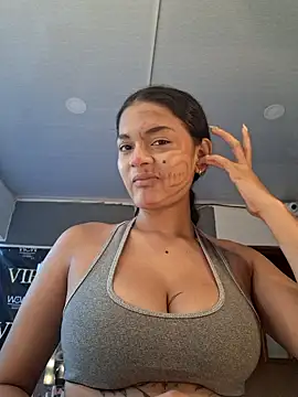 Snapshot of _frida1 chatting on October 21, 2:21 pm frida1 online show from October 21, 2:21 pm