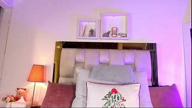 emmy r online show from January 16, 12:12 pm