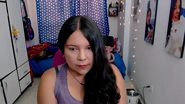 claryssa  online show from November 15, 8:32 pm