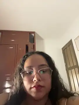 Snapshot of CurlyGirl_1 chatting on October 21, 10:03 pm CurlyGirl 1 online show from October 21, 10:03 pm