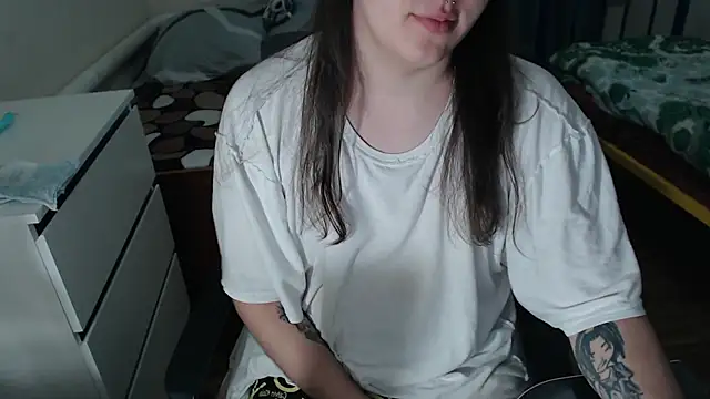 EvaMiron online show from October 4, 6:01 pm