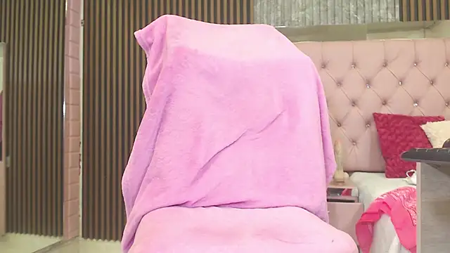 Snapshot of KATTY_PERVERT chatting on September 12, 11:12 pm KATTY PERVERT online show from September 12, 11:12 pm