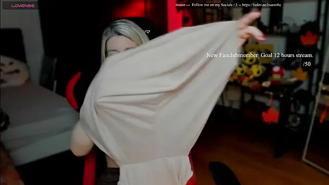 Lisaonthemoon online show from September 9, 4:40 pm