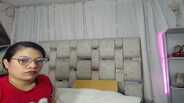 KEYRA-MILLER- online show from November 27, 2:14 am