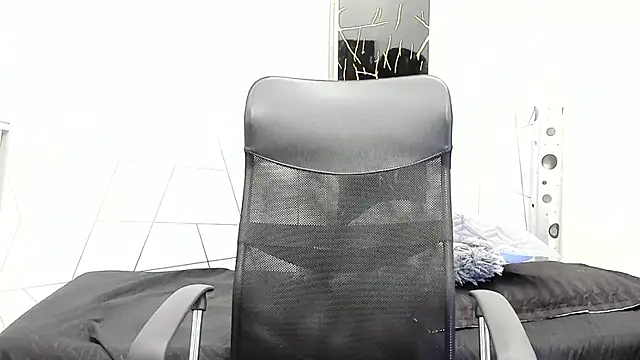 Cloeandtyfanny online show from September 20, 4:00 am